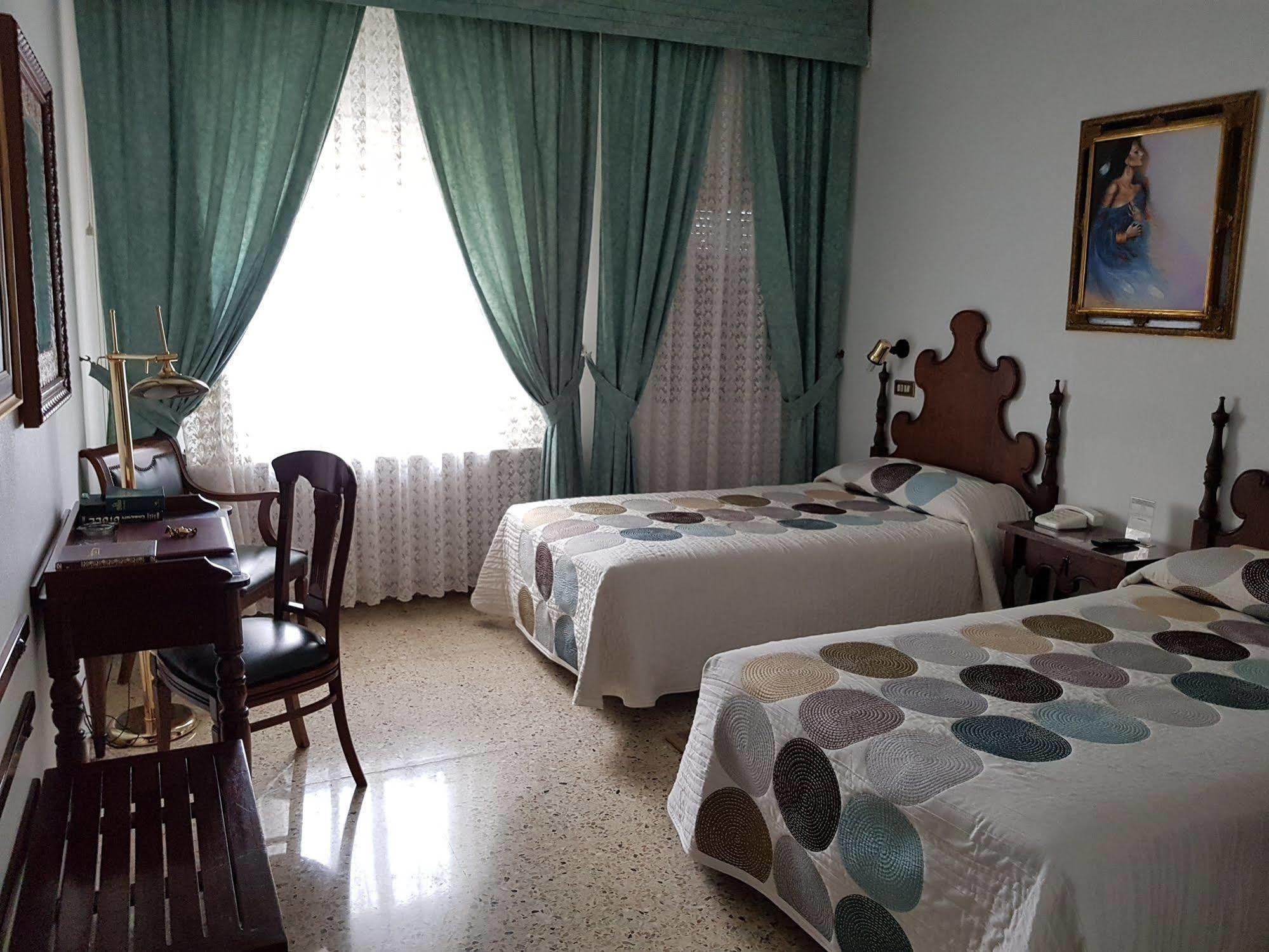 Hotel Nico مديناسيلي المظهر الخارجي الصورة